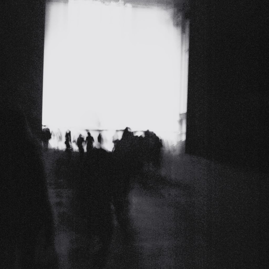 007 Blur Darkness-PHOTOGRAPHS-本相造物所selfportrait
